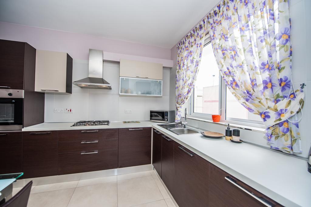 The Waves Apartment Marsaxlokk Kamer foto