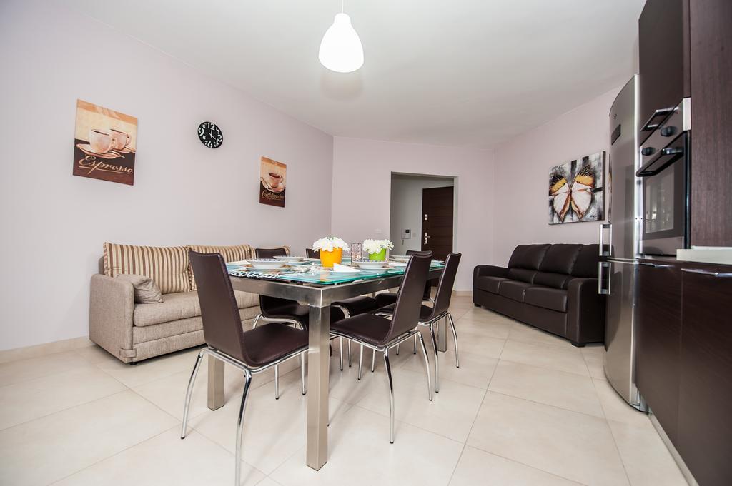 The Waves Apartment Marsaxlokk Kamer foto