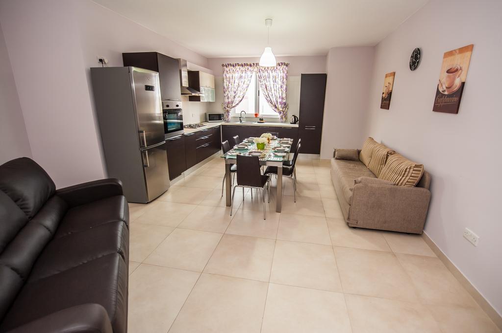 The Waves Apartment Marsaxlokk Kamer foto