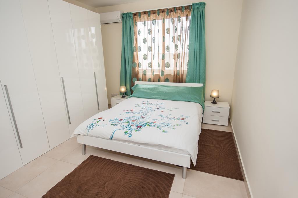 The Waves Apartment Marsaxlokk Kamer foto